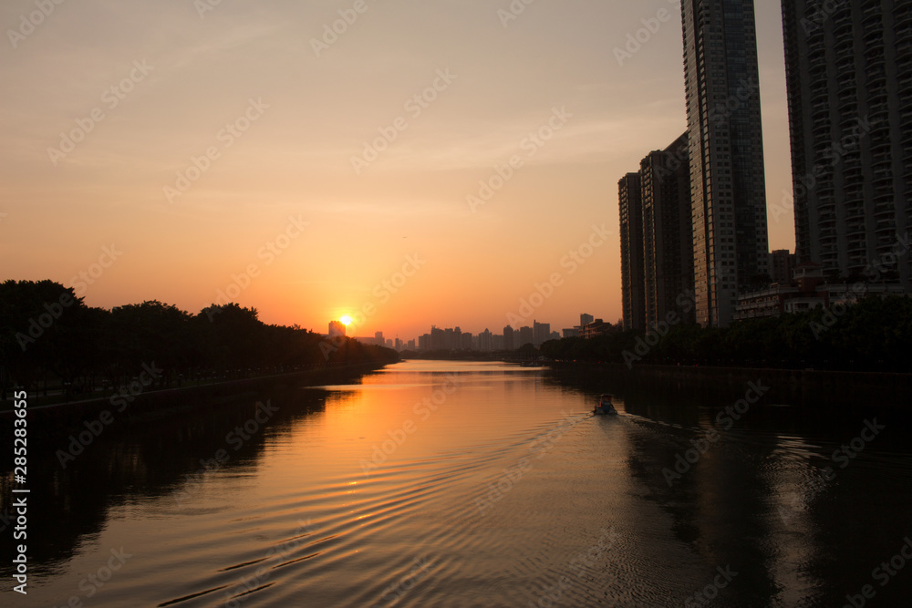 Fototapeta premium sunset over city