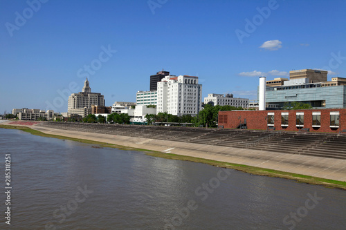 Riverfront Plaza with countless seats along the Mississippi in Baton Rouge photo