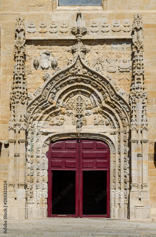 Potada de estilo manuelino de la iglesia matriz de Vila do Conde, Portugal.