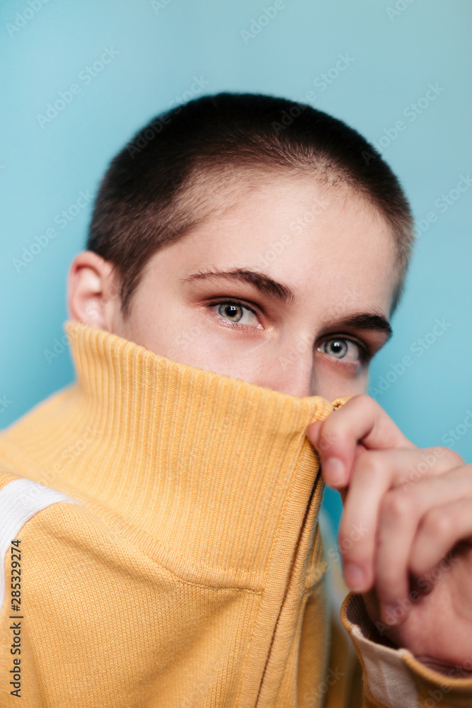 Short haired androgyne woman Short haired androgyne woman