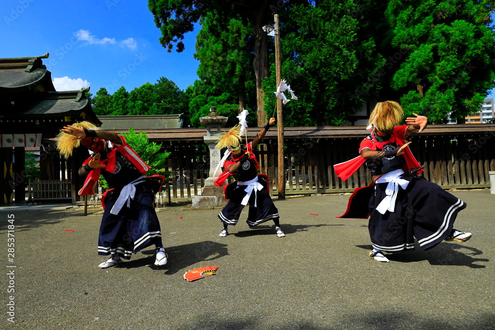 Obraz premium 岩手県 民俗芸能 鬼剣舞