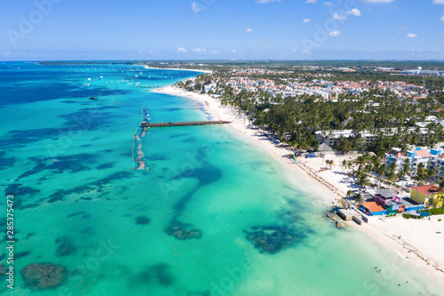 Fototapeta Naklejka Na Ścianę i Meble -  Aerial view from drone on caribbean beach of Atlantic ocean, travel destination
