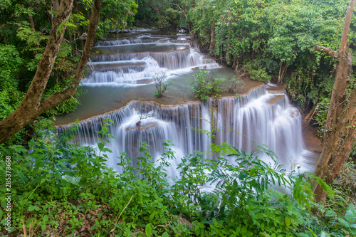 Fototapeta Naklejka Na Ścianę i Meble -  Huai Mae Khamin waterfall