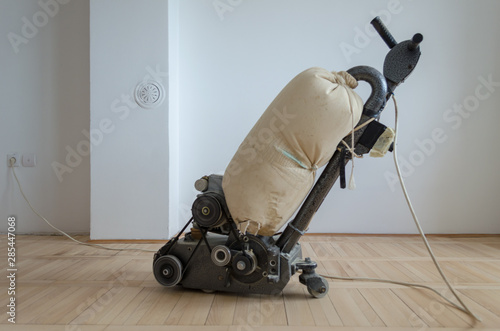 Sanding floor