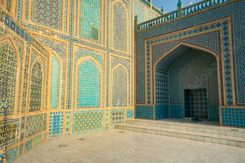 Canvas Print Blue Mosque in Mazar-e Sharif, Afghanistan (Shrine of Hazrat Ali)