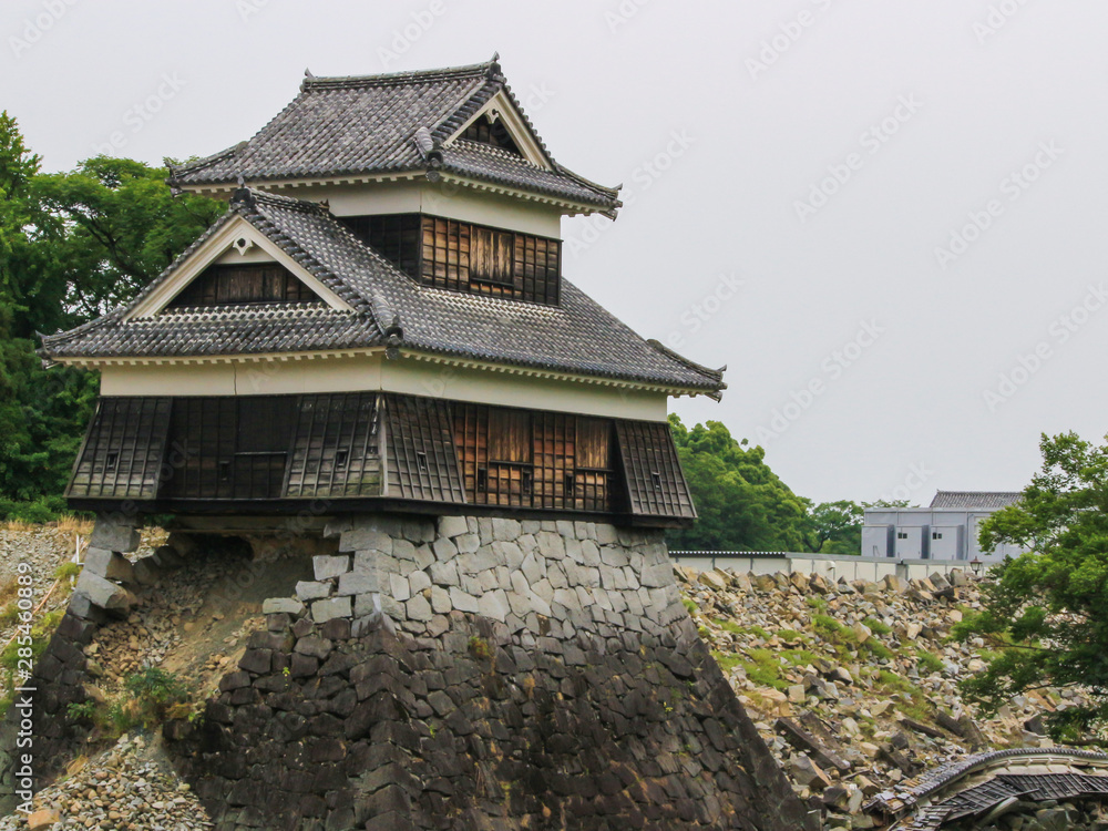 被災した熊本城　戌亥櫓　熊本県熊本市