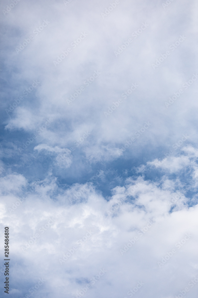 Obraz premium Cloudscape and blue sky at summer day