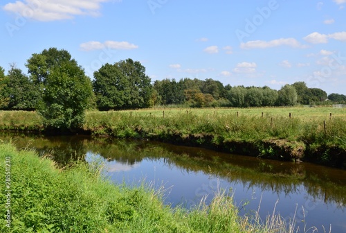typische Niederrhein- Landschaft