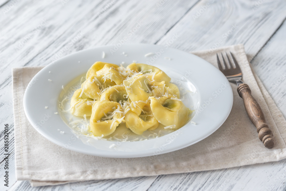 Tortelloni stuffed with ricotta Tortelloni stuffed with ricotta