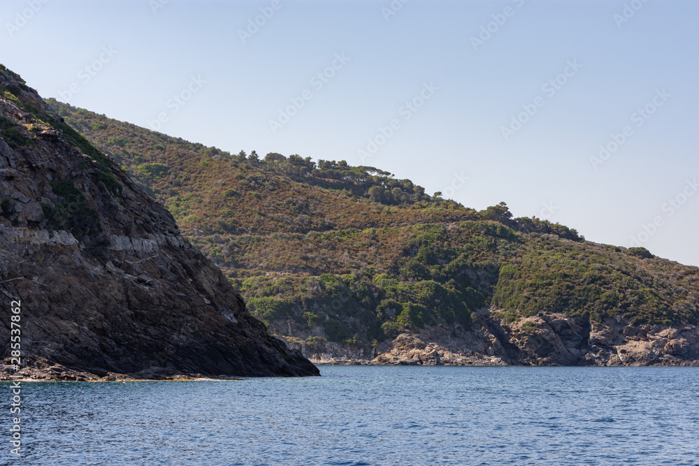 Naklejka premium Splendid panoramic view of the blue and crystalline sea of the island of Elba