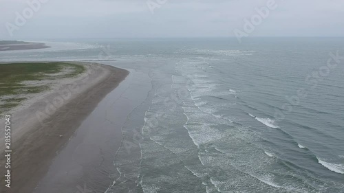 Wallpaper Mural Deserted beach tour Torontodigital.ca