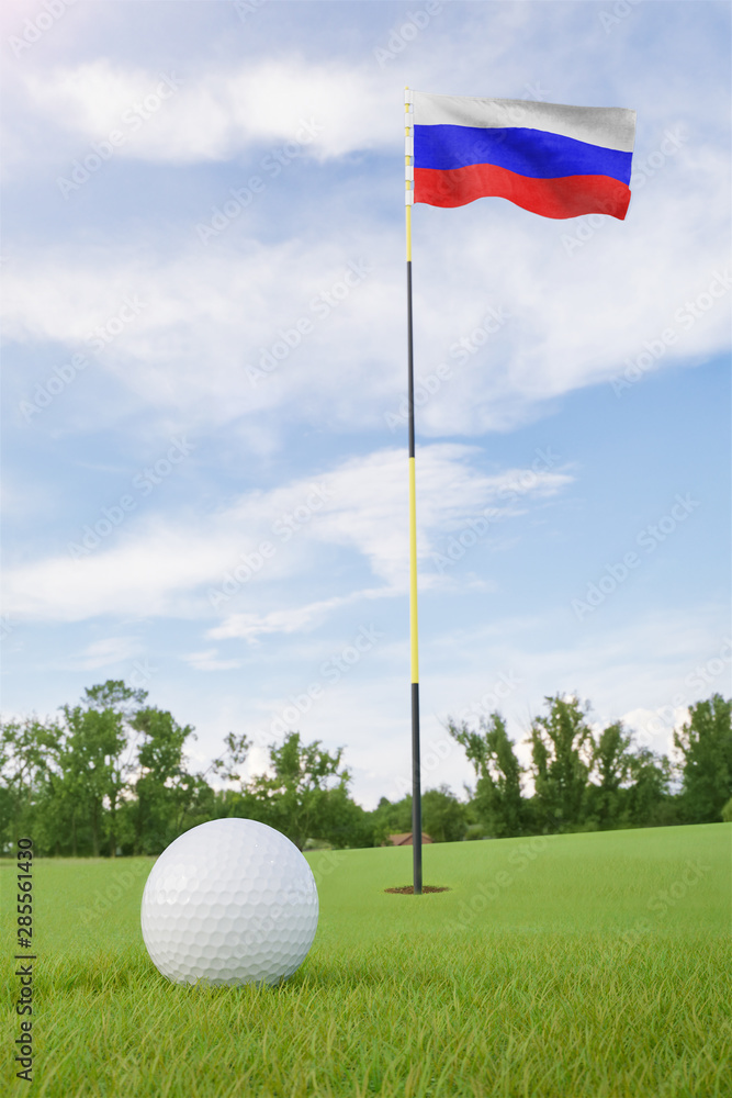 Obraz premium Russia flag on golf course putting green with a ball near the hole