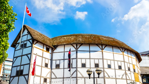 Φωτογραφία Shakespeare's Globe Theatre in London, UK