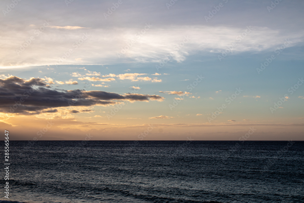 Breathtaking Sunset Views from Maui, Hawaii Breathtaking Sunset Views from Maui, Hawaii