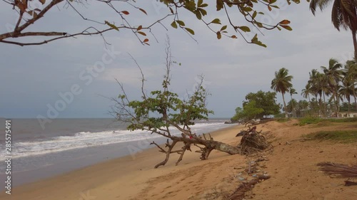 Plage de Kribi au Cameroun / Kribi Beach in Cameroon photo