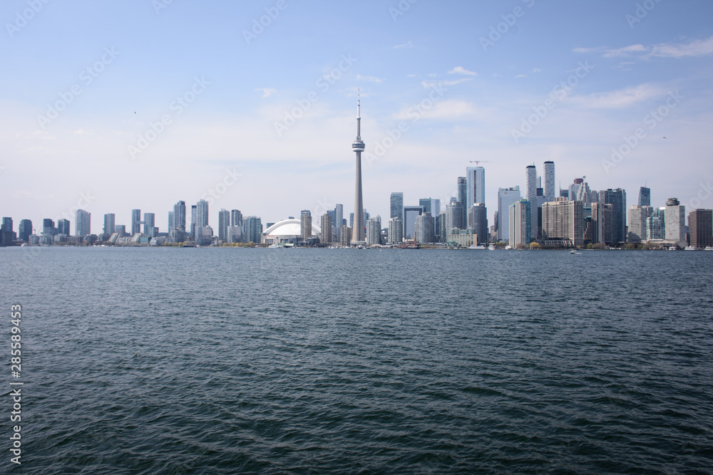 Obraz premium Skyline de Toronto, Canadá, con un cielo despejado