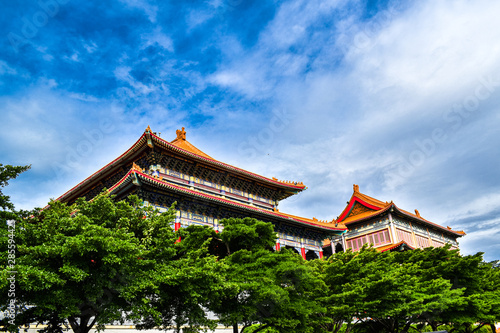 Leng Ne Yi Yi Temple, located in Charoen Krung District, Bangkok, is a famous temple for Chinese and foreigners. Popular in paying respect