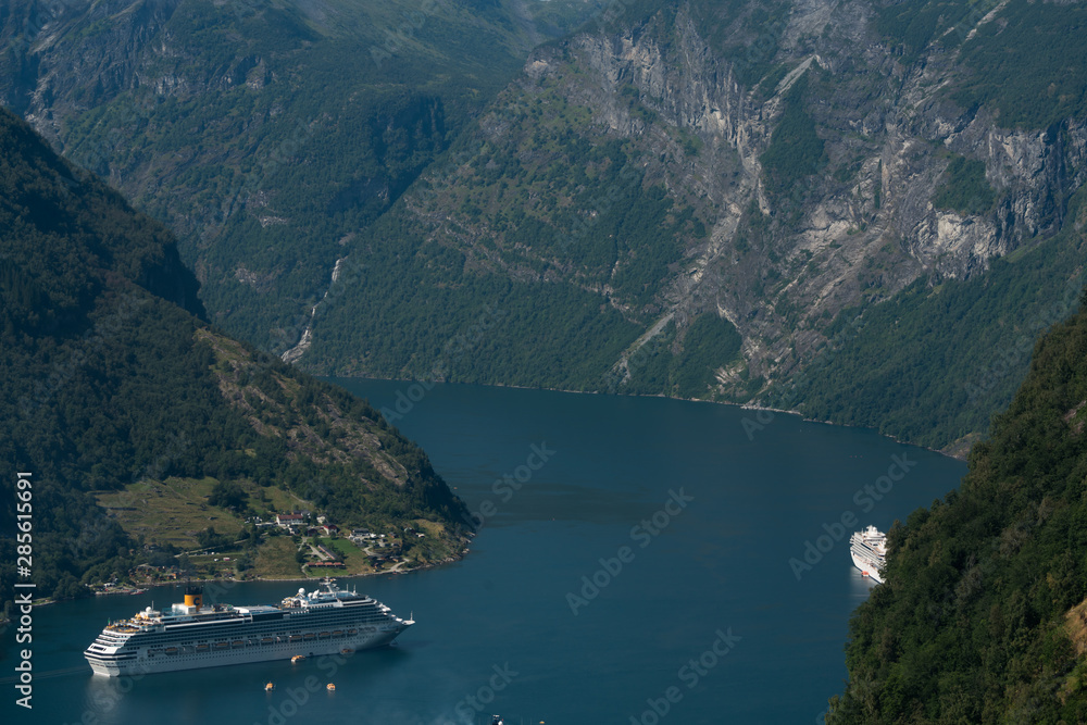Panoramic view of Geiranger and the fjord