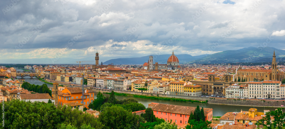 Florence, Cathedral of Santa Maria del Fiore, river and bridges, Italy