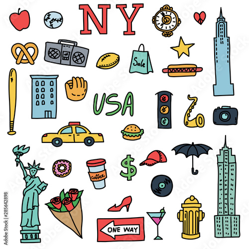 New York doodle line set. Hand drawn elements. American travel symbols. Vector pattern.