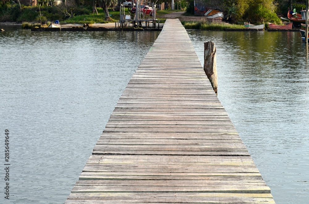 Obraz premium Um pier no lago