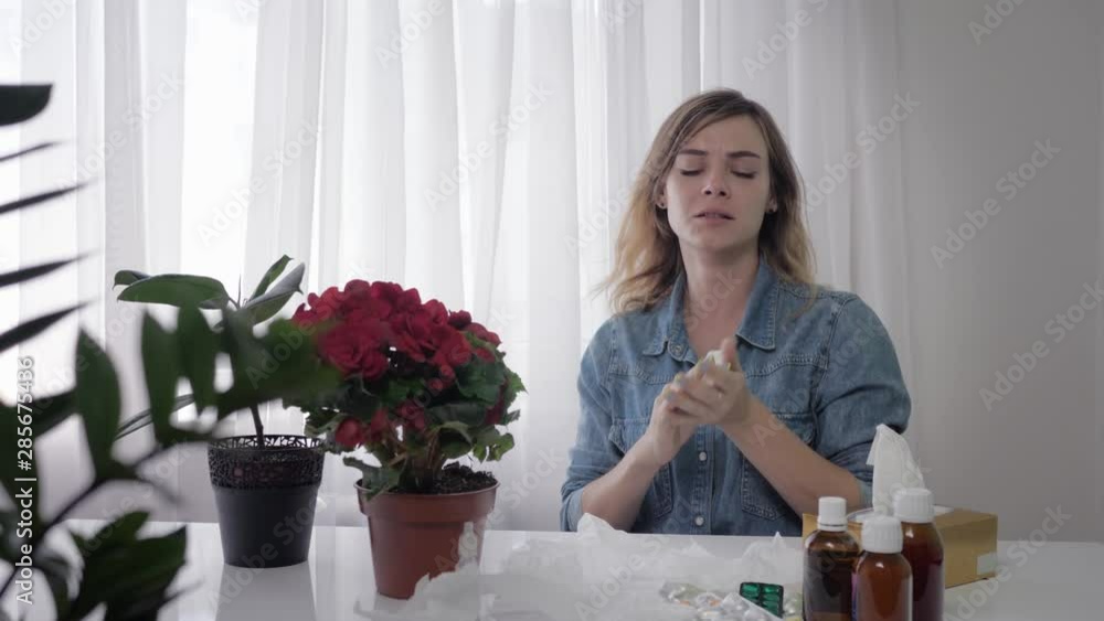 respiratory diseases, a adult girl is allergic to pollen, constantly sneezing and wiping her eyes and wipes, achoo respiratory diseases, a adult girl is allergic to pollen, constantly sneezing and wiping her eyes and wipes, achoo