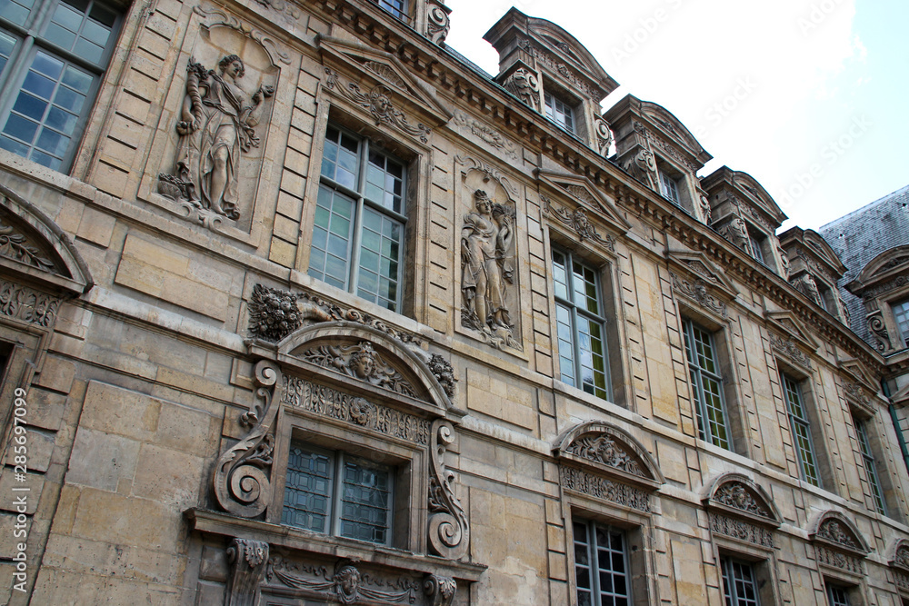 Hôtel de Sully (Sully mansion) in Paris (France)