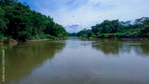 river view from middle © ruqifuat