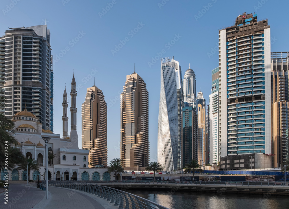 Obraz premium Dubai, UNITED ARAB EMIRATES, May 2019 - Beautiful view on Dubai marina. UAE
