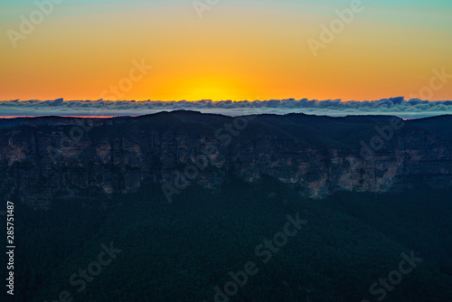 sunrise at govetts leap lookout, blue mountains, australia 2