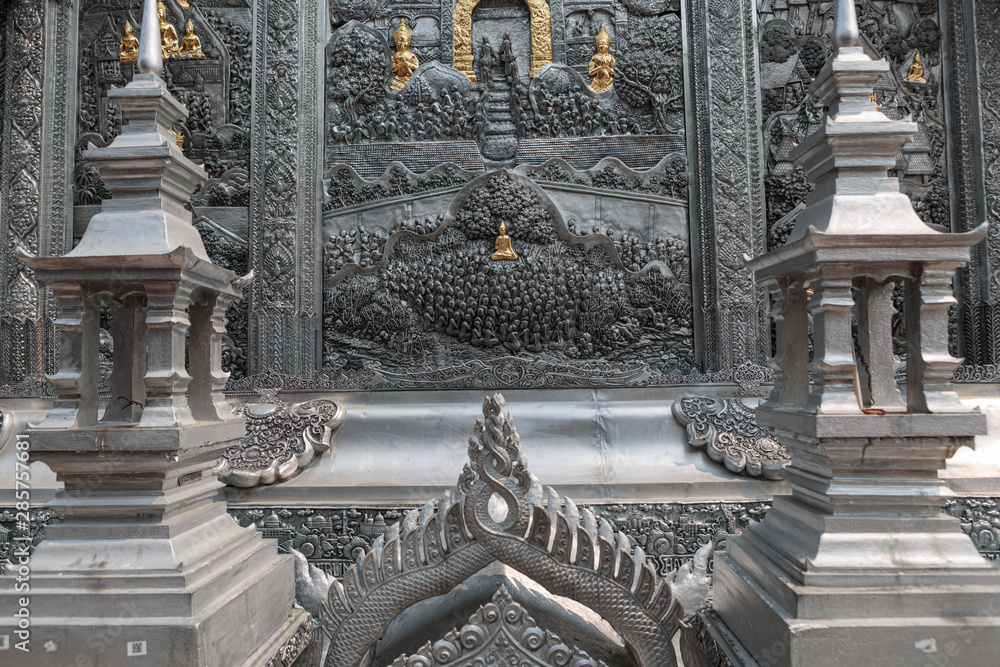 Fototapeta premium Wat Sri Suphan Temple, known as the Silver Temple, in Chiang Mai. Was built and decorated by silver handicraftsmen in 12 years.