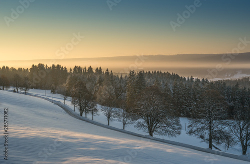 Winterurlaub und Wandern in Lenzkirch im Schwarzwald bei Schnee © Julia Hermann