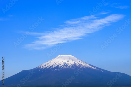 富士山と雲 山梨県