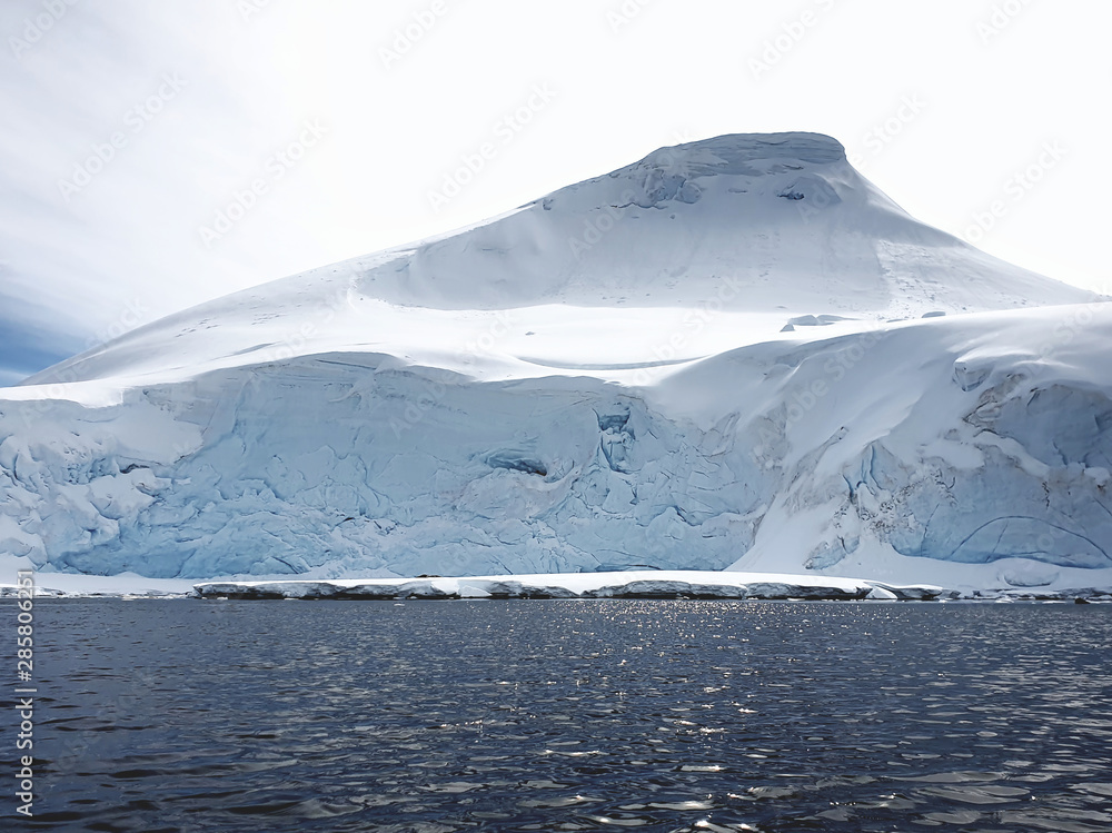 moutain in antarctica moutain in antarctica