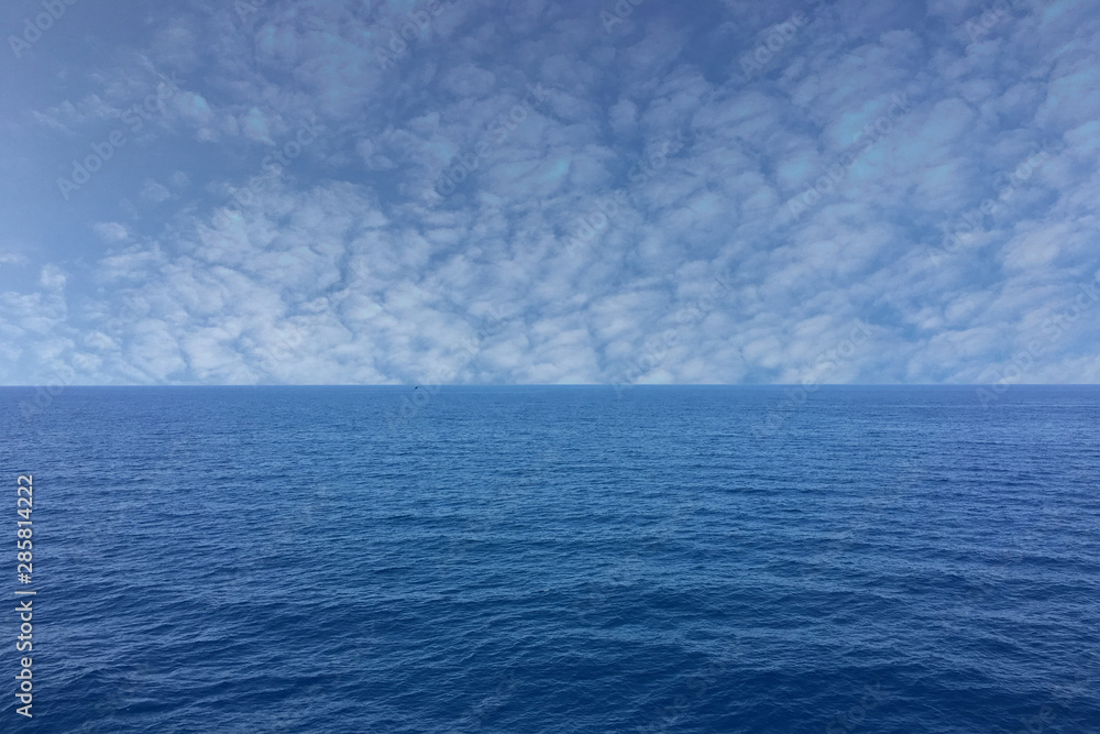 Fototapeta premium Sea Ocean And Blue Clear Sky Background.
