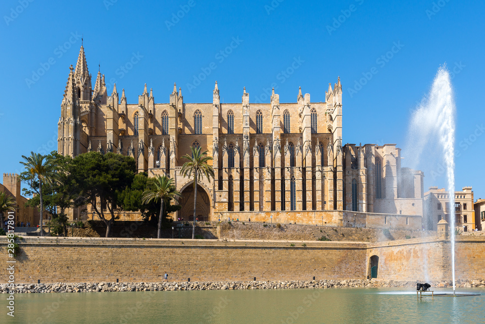 Cathedral of Palma de Mallorca seen from Parc de la Mar, Spain