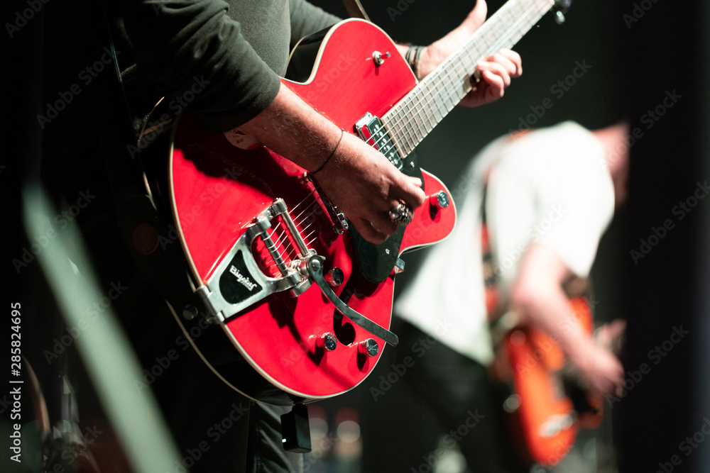 Obraz premium Guitare rouge