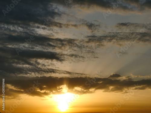 Fototapeta Naklejka Na Ścianę i Meble -  beautiful golden sunset sky landscape