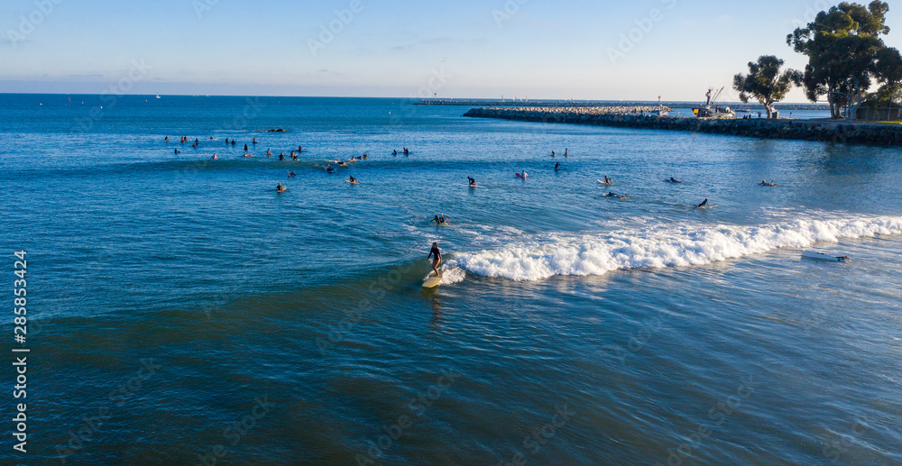Φωτογραφία surfing doheny state beach, south oc, ca. Aerial