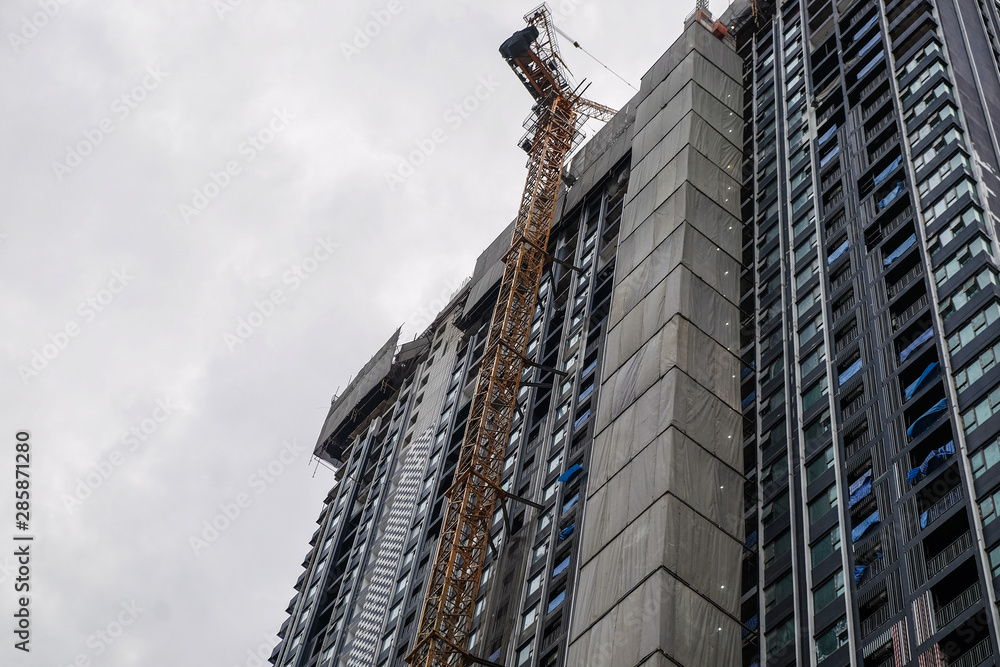 Obraz premium Construction site modern high rise condominium building