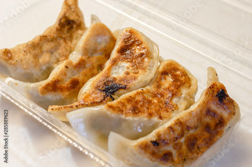 焼き餃子