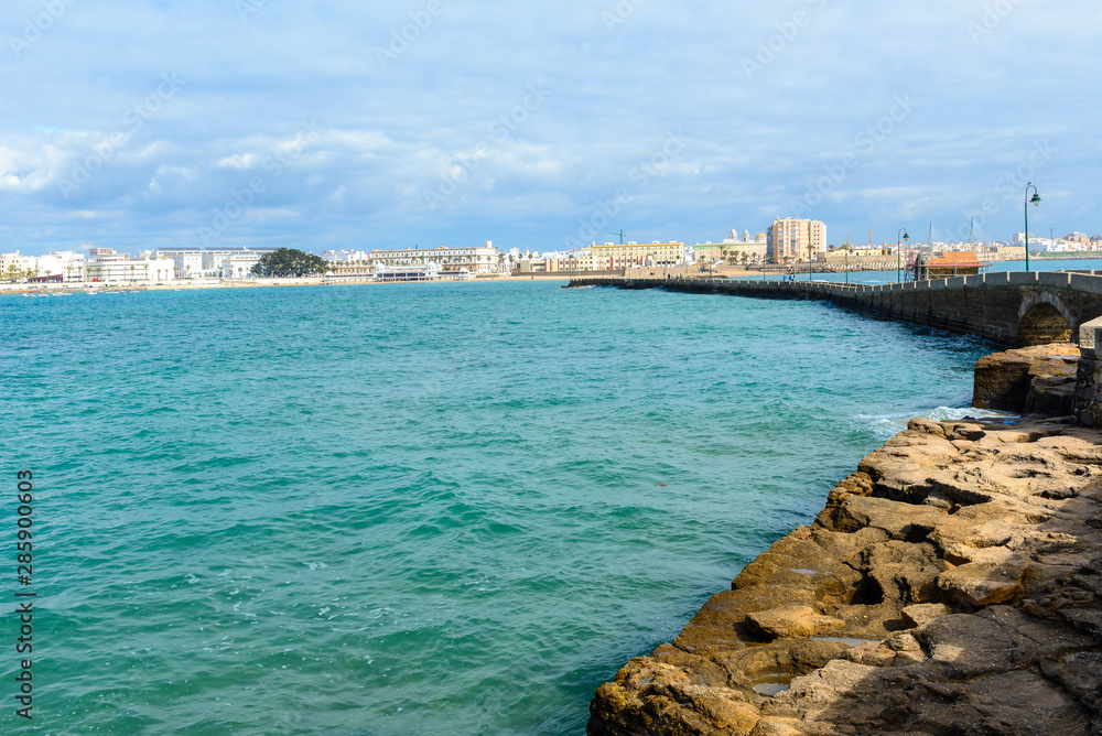 Promenade linking San Sebastain castle with Cadiz city, Andalusia, Spain