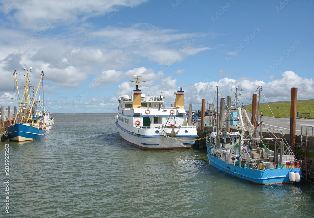 Hafen von Strucklahnungshörn auf der Halbinsel Nordstrand,Nordsee,Nordfriesland,Deutschland