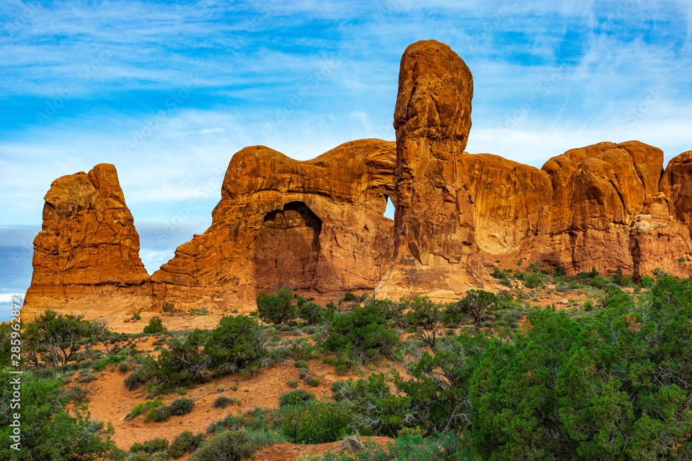 Fototapeta premium Desert arches under high clouds