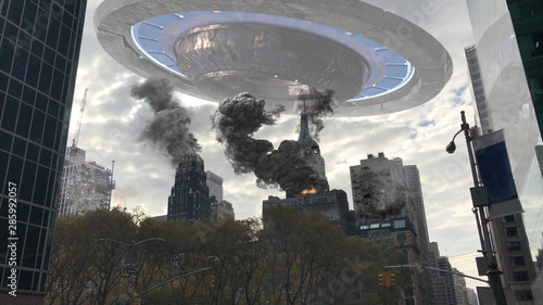 Fotografia Alien Spaceship Invasion Over Destroyed New York Illustration