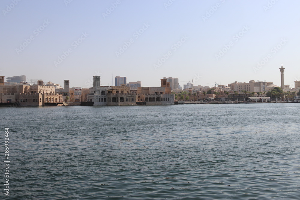 Canal à Dubaï, Émirats arabes unis	