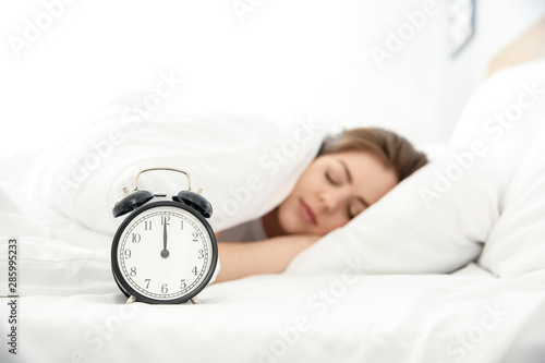 Alarm clock ob bed of sleep...