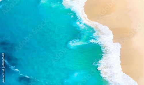Blue ocean wave on Kelingking beach © segawa7