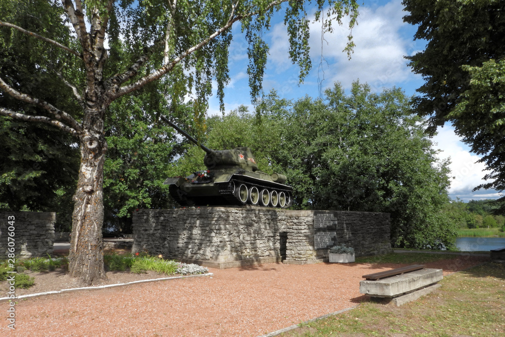 Narva Tank T-34, a monument.