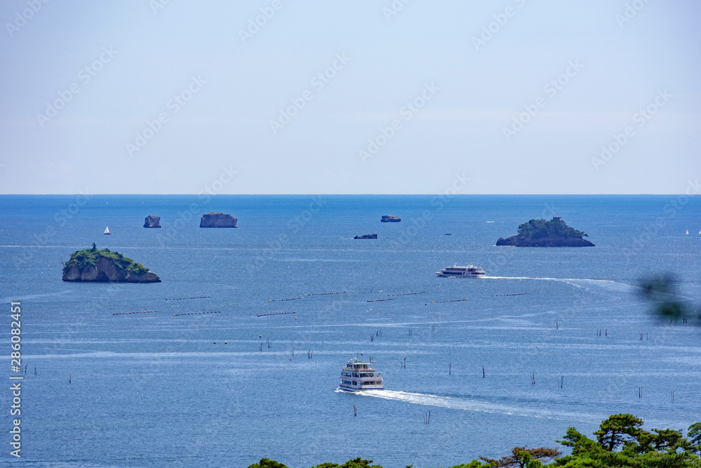Obraz premium 快晴の松島を望む